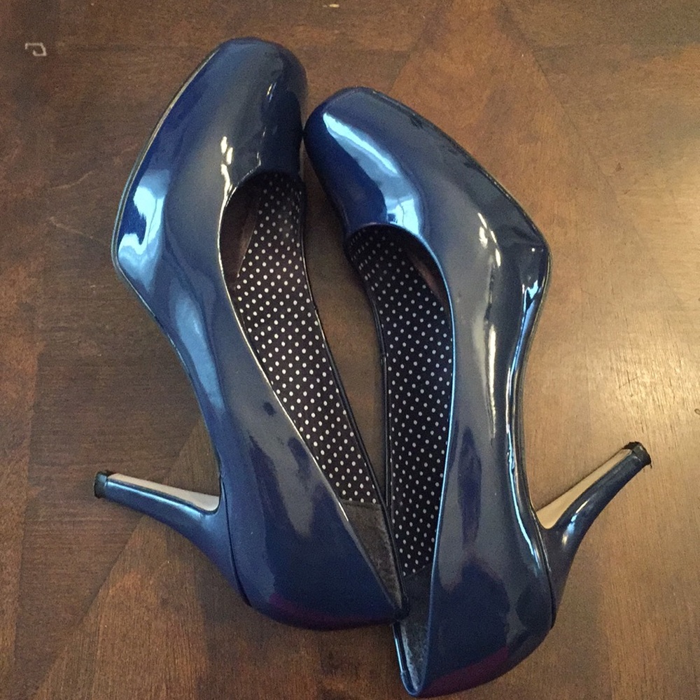 Madden girl blue shiny heels 8 EUC